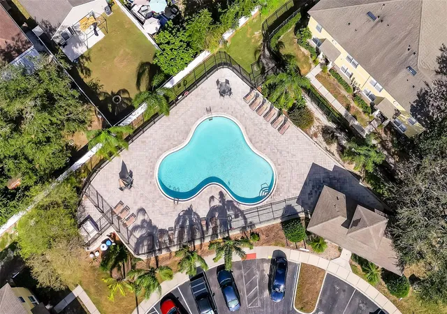 Photo 2 of Townhouse for sale at 209 Draw Brg Ln, Valrico, FL 33594 | MLS# TB8556977 | Listing updated on 2026-10-11