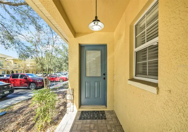 Photo 4 of Townhouse for sale at 209 Draw Brg Ln, Valrico, FL 33594 | MLS# TB8556977 | Listing updated on 2026-10-11