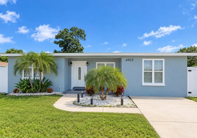Photo 1 of Single family home for sale at 4925 Eldorado Dr, Tampa, FL 33615 | MLS# TB8556978 | Listing updated on 2026-10-11