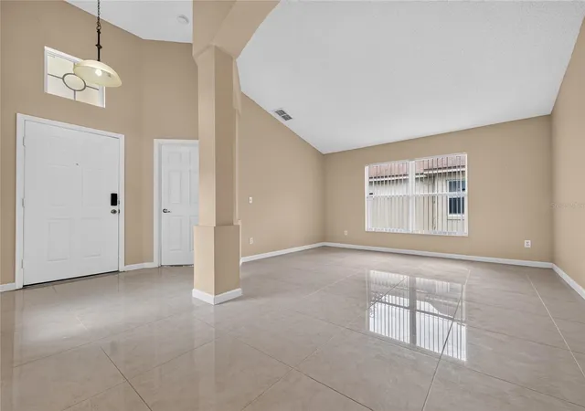 Photo 2 of Single family home for sale at 507 Canary Is Ct, Orlando, FL 32828 | MLS# O6449029 | Listing updated on 2026-10-11