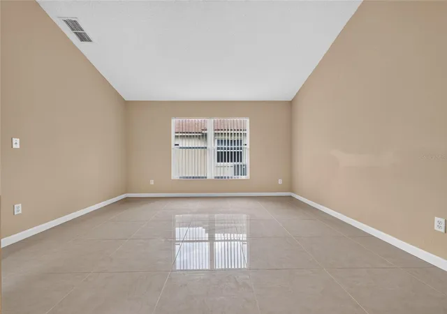 Photo 3 of Single family home for sale at 507 Canary Is Ct, Orlando, FL 32828 | MLS# O6449029 | Listing updated on 2026-10-11