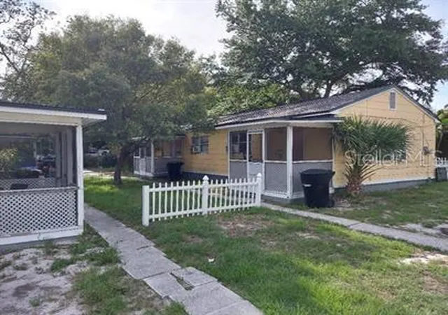 Photo 3 of Multi family home for sale at 1139 40th Street S, Saint Petersburg, FL 33711 | MLS# TB8556986 | Listing updated on 2026-10-21