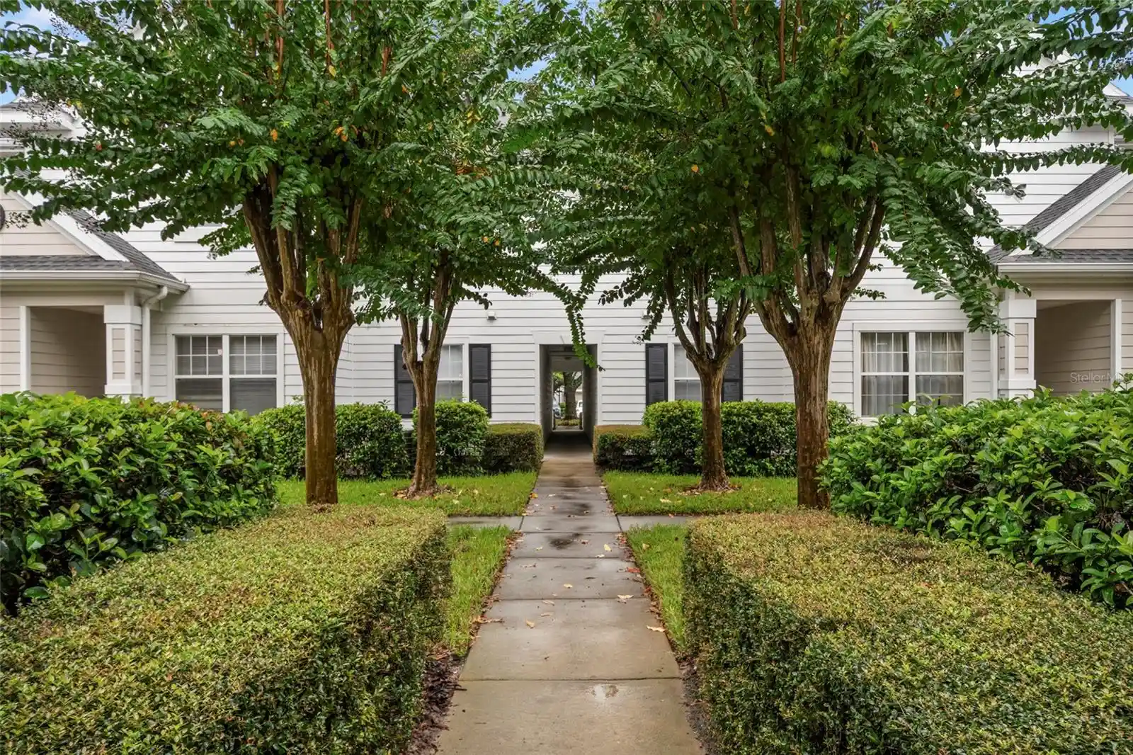 Listing Photo 2 - Condo for sale in 1300 Eastern Pecan Pl located at 1300 Eastern Pecan Pl, Winter Garden, FL 34787 - Unit #208