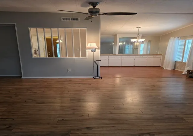 Photo 3 of Manufactured home for sale at 2159 Canopy Cir #135, Zellwood, FL 32798 | MLS# O6449035 | Listing updated on 2026-10-12