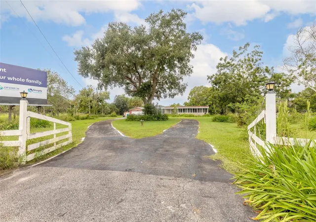 Photo 3 of Manufactured home for sale at 632 N Tymber Crk Rd, Ormond Beach, FL 32174 | MLS# V4951765 | Listing updated on 2026-10-23