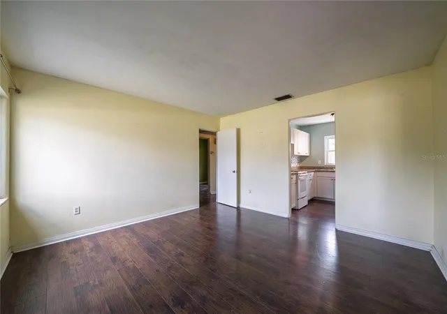 Photo 3 of Single family home for sale at 1622 Tulane St, Orlando, FL 32804 | MLS# O6449038 | Listing updated on 2026-10-26