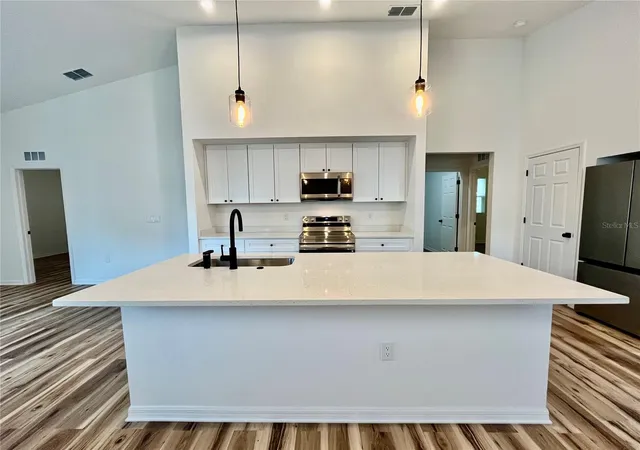 Photo 2 of Single family home for sale at 2416 Taylor Rd S, Auburndale, FL 33823 | MLS# O6449040 | Listing updated on 2026-10-11