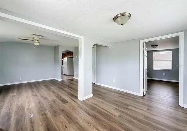Photo 3 of Single family home for sale at 2135 Oakley Ave S, Saint Petersburg, FL 33712 | MLS# TB8556992 | Listing updated on 2026-10-15