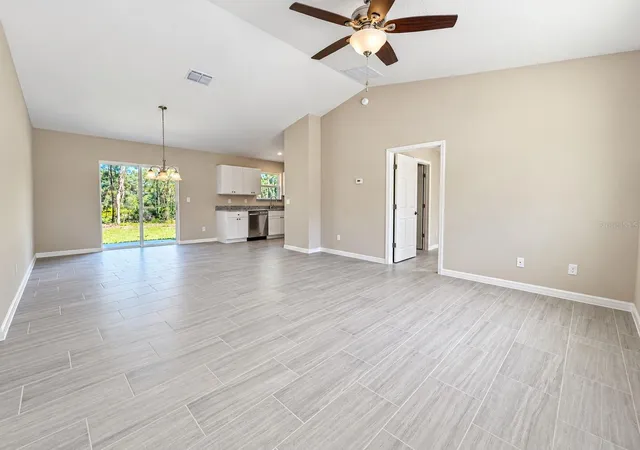 Photo 2 of Single family home for sale at 13 Locust Run, Ocala, FL 34472 | MLS# OM733837 | Listing updated on 2026-10-21