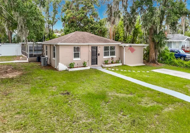 Photo 2 of Single family home for sale at 14402 13th Street, Dade City, FL 33523 | MLS# W7890244 | Listing updated on 2026-10-11