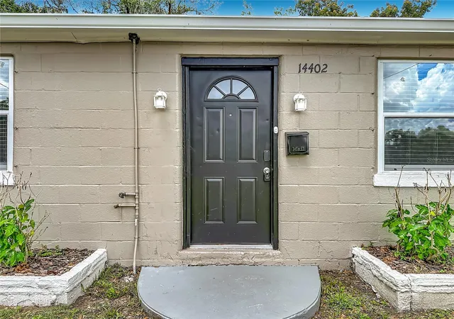 Photo 3 of Single family home for sale at 14402 13th Street, Dade City, FL 33523 | MLS# W7890244 | Listing updated on 2026-10-11