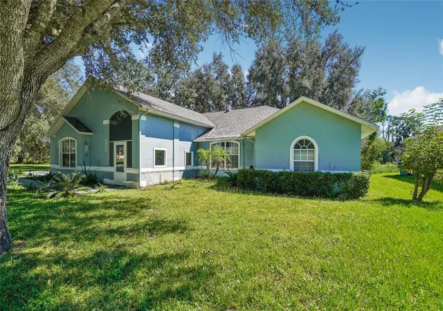 Photo 2 of Single family home for sale at 6074 Beechwood Dr, Dade City, FL 33523 | MLS# TB8557013 | Listing updated on 2026-10-18
