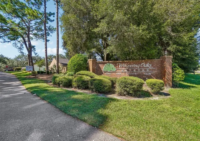 Photo 3 of Single family home for sale at 6074 Beechwood Dr, Dade City, FL 33523 | MLS# TB8557013 | Listing updated on 2026-10-18