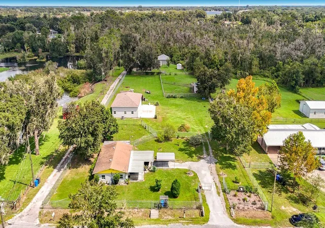 Photo 2 of Single family home for sale at 3569 Pittman Rd, Dover, FL 33527 | MLS# TB8557018 | Listing updated on 2026-10-13