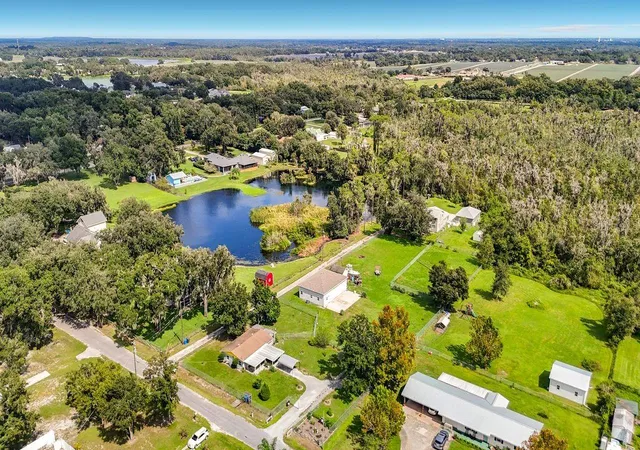 Photo 3 of Single family home for sale at 3569 Pittman Rd, Dover, FL 33527 | MLS# TB8557018 | Listing updated on 2026-10-13