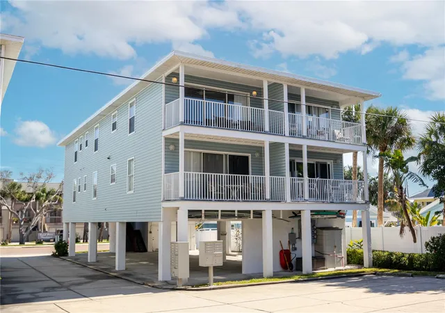 Photo 3 of Condo for sale at 1904 Gulf Blvd #D, Indian Rocks Beach, FL 33785 | MLS# TB8557029 | Listing updated on 2026-10-12