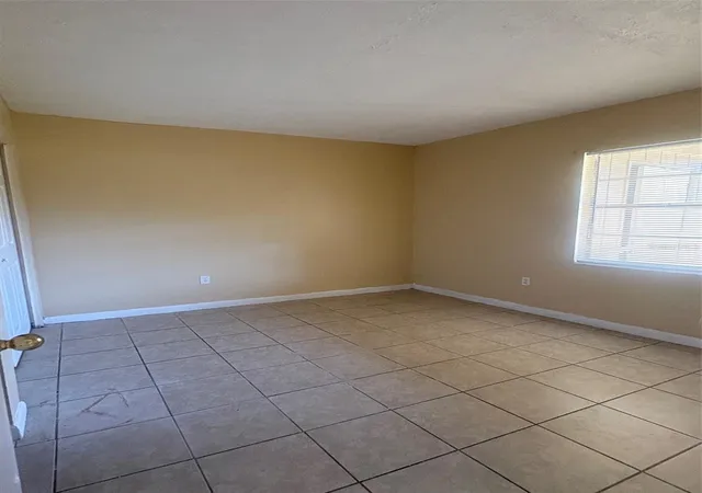 Photo 4 of Townhouse for sale at 12723 Lockey Ln, Tampa, FL 33612 | MLS# TB8557033 | Listing updated on 2026-10-15
