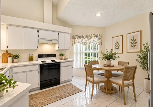 Photo 2 of Single family home for sale at 610 Lakemont Dr, Brandon, FL 33510 | MLS# TB8557039 | Listing updated on 2026-10-13