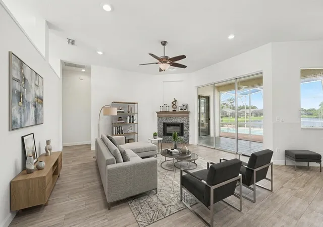 Photo 4 of Single family home for sale at 1805 Lee Janzen Dr, Kissimmee, FL 34744 | MLS# O6449073 | Listing updated on 2026-10-20