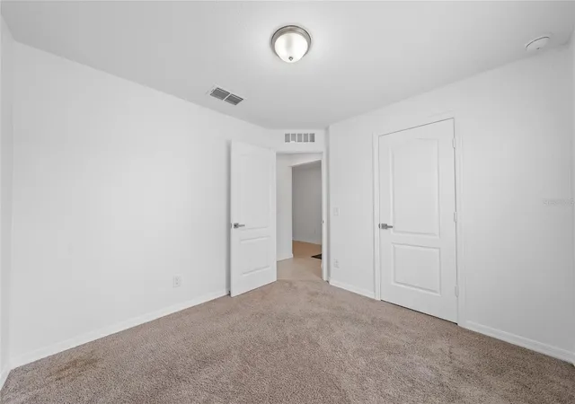 Photo 4 of Single family home for sale at 1892 Amber Sweet Cir, Dundee, FL 33838 | MLS# O6449074 | Listing updated on 2026-10-25
