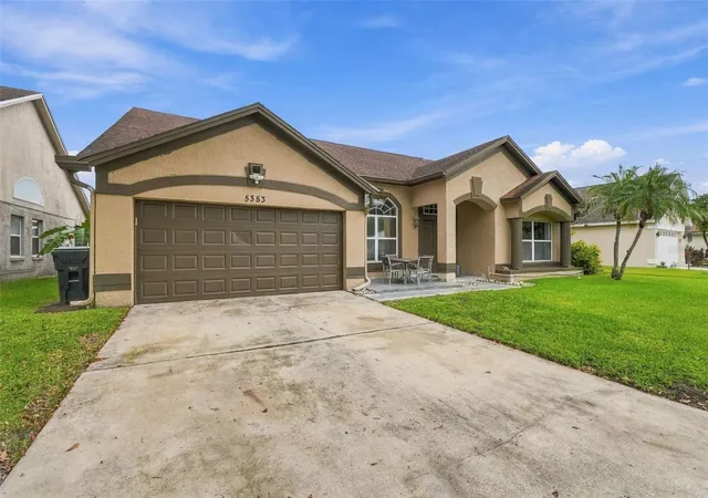 Photo 3 of Single family home for sale at 5353 Deer Crk Dr, Orlando, FL 32821 | MLS# O6449076 | Listing updated on 2026-10-12