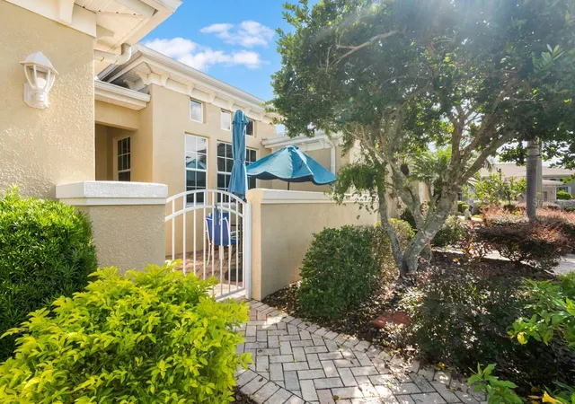Photo 2 of Condo for sale at 1009 Chelsea Greens Ct #37, Sun City Center, FL 33573 | MLS# TB8557049 | Listing updated on 2026-10-15