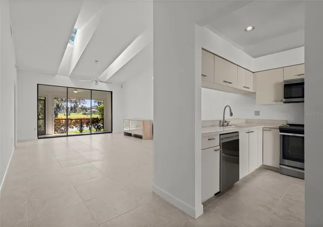 Photo 4 of House for sale at 5472 Hampstead Heath #16, Sarasota, FL 34235 | MLS# A4709213 | Listing updated on 2026-10-27