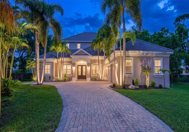 Photo 1 of Single family home for sale at 3700 1st Avenue W, Bradenton, FL 34205 | MLS# A4709217 | Listing updated on 2026-10-18