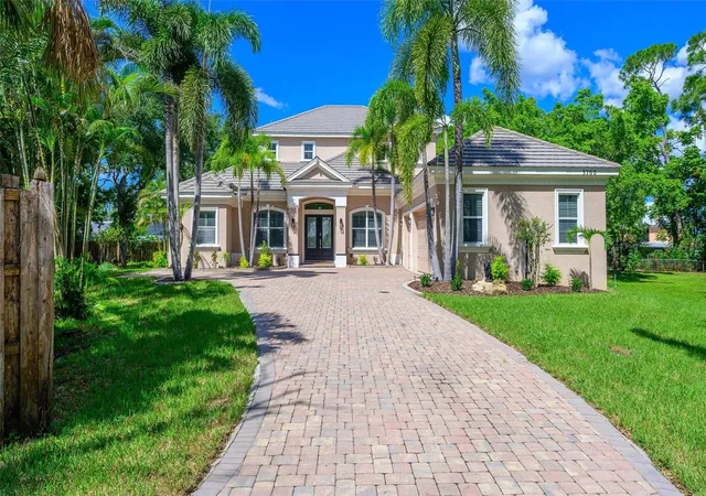 Photo 4 of Single family home for sale at 3700 1st Avenue W, Bradenton, FL 34205 | MLS# A4709217 | Listing updated on 2026-10-18