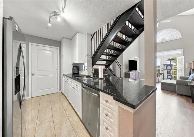 Photo 3 of Condo for sale at 4221 W Spruce St #1417, Tampa, FL 33607 | MLS# TB8557055 | Listing updated on 2026-10-20