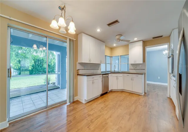 Photo 4 of Single family home for sale at 909 SE 27th Street, Cape Coral, FL 33904 | MLS# C7531863 | Listing updated on 2026-10-25