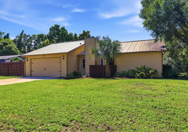 Photo 1 of Single family home for sale at 4006 75th Terrace E, Sarasota, FL 34243 | MLS# A4709219 | Listing updated on 2026-10-27