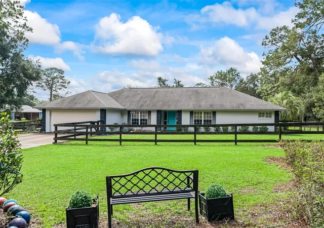 Photo 4 of Single family home for sale at 7522 NW 14th Street, Ocala, FL 34482 | MLS# OM733853 | Listing updated on 2026-10-27