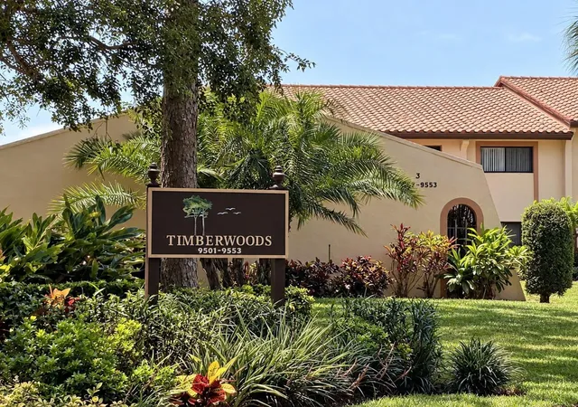 Photo 2 of Condo for sale at 9533 86th Avenue #9533, Seminole, FL 33777 | MLS# O6449091 | Listing updated on 2026-10-20
