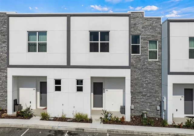 Townhouse for sale at 292 Famagusta Dr, DAVENPORT, FL 33896 | MLS# O6449094