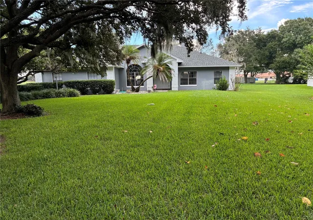 Single family home for sale at 14 Crystal Waters Dr, WINTER HAVEN, FL 33880 | MLS# P4940130