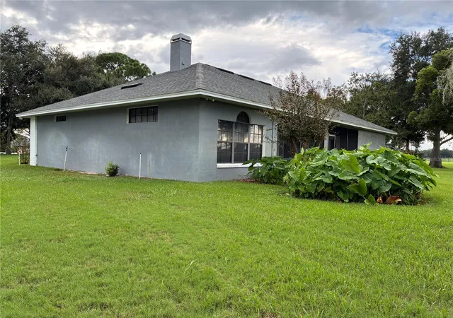 Photo 2 of Single family home for sale at 14 Crystal Waters Dr, Winter Haven, FL 33880 | MLS# P4940130 | Listing updated on 2026-10-27