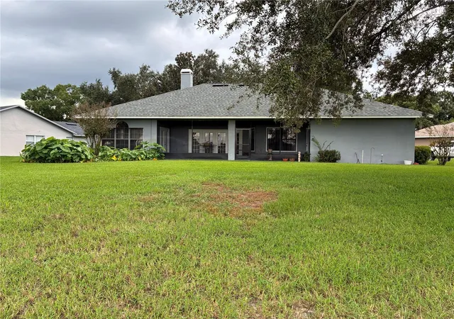 Photo 3 of Single family home for sale at 14 Crystal Waters Dr, Winter Haven, FL 33880 | MLS# P4940130 | Listing updated on 2026-10-27