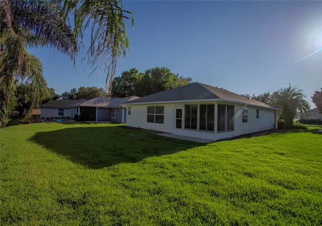 Photo 4 of Single family home for sale at 1532 Lake Villa Dr, Tavares, FL 32778 | MLS# G5118946 | Listing updated on 2026-10-13