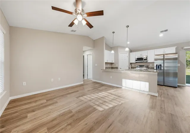 Photo 4 of Single family home for sale at 670 SW Winding Hills Rd, Dunnellon, FL 34431 | MLS# G5118947 | Listing updated on 2026-10-27