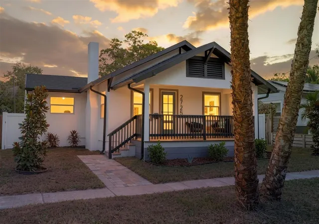 Photo 4 of Single family home for sale at 2725 4th Avenue S, Saint Petersburg, FL 33712 | MLS# TB8557069 | Listing updated on 2026-10-12