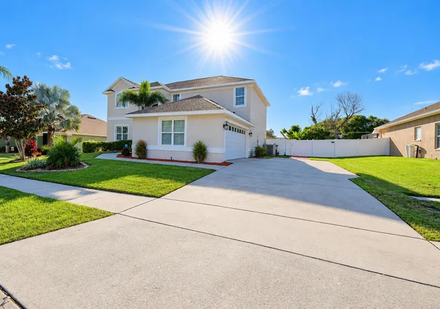 Photo 3 of Single family home for sale at 4407 Mandolin Blvd, Winter Haven, FL 33884 | MLS# L4965710 | Listing updated on 2026-10-28
