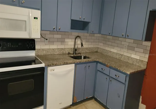 Photo 4 of Condo for sale at 3205 Fox Chase Cir N #101, Palm Harbor, FL 34683 | MLS# TB8557073 | Listing updated on 2026-10-12