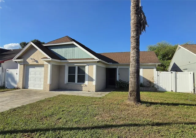 Photo 2 of Single family home for sale at 7920 George Washington Ln, Tampa, FL 33637 | MLS# TB8557076 | Listing updated on 2026-10-20