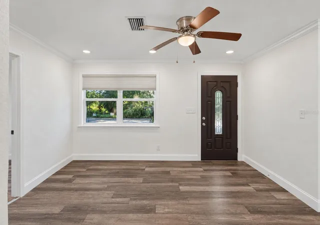 Photo 4 of Single family home for sale at 5124 19th Street N, Saint Petersburg, FL 33714 | MLS# TB8557093 | Listing updated on 2026-10-23