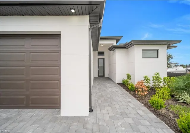 Photo 3 of Single family home for sale at 382 Pauline Ave, Lehigh Acres, FL 33974 | MLS# TB8557094 | Listing updated on 2026-10-13