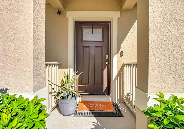 Photo 4 of Townhouse for sale at 1515 Southbury Dr, Kindred, FL 34744 | MLS# S5159345 | Listing updated on 2026-10-27