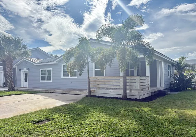 Photo 3 of Single family home for sale at 6570 67th Avenue N, Pinellas Park, FL 33781 | MLS# TB8557103 | Listing updated on 2026-10-28