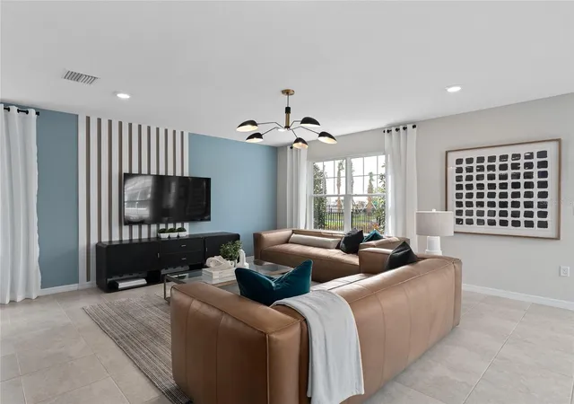 Photo 4 of Single family home for sale at 16735 Silver Brk Way, Winter Garden, FL 34787 | MLS# O6449121 | Listing updated on 2026-10-12