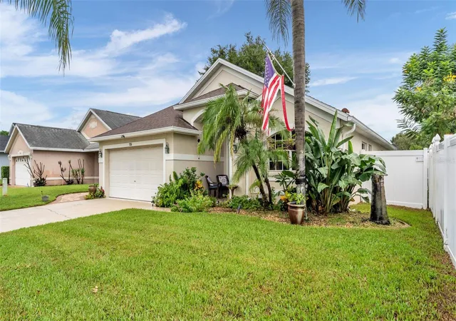 Photo 2 of Single family home for sale at 126 King George Dr, Davenport, FL 33837 | MLS# L4965712 | Listing updated on 2026-10-12